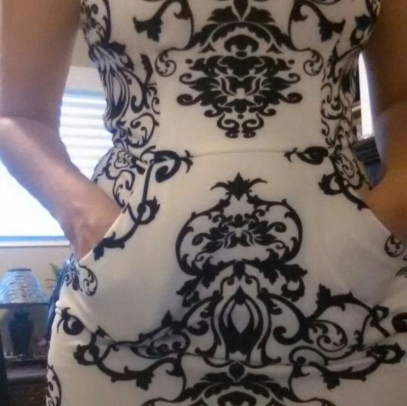 Great gift! White & black damask graphic print dress, 5/6 - Picture 8 of 8